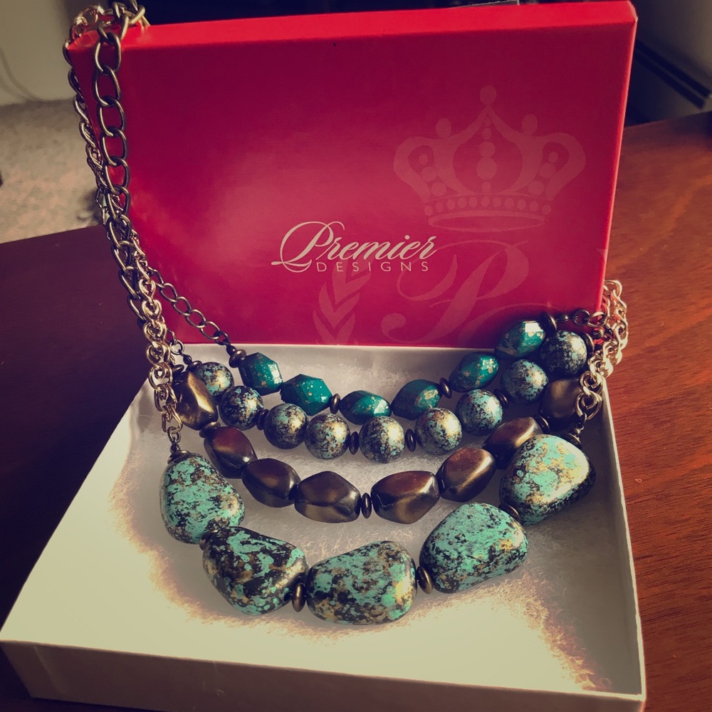 Premier Designs Necklace